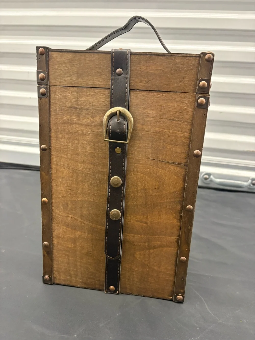 Wooden Vintage Trunk Wine Box Dark Belt Strap